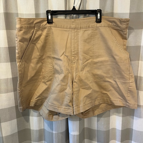 Nautica Tan Shorts - Picture 1 of 3